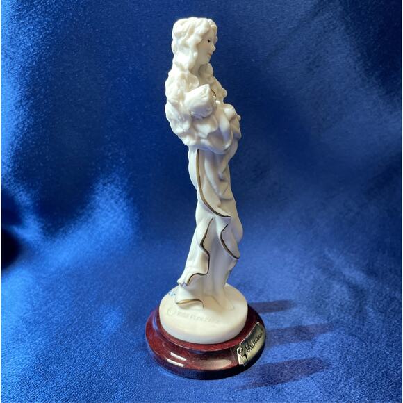 White Giuseppe Armani Mother and Child Small Sculpture - Picture 2 of 10